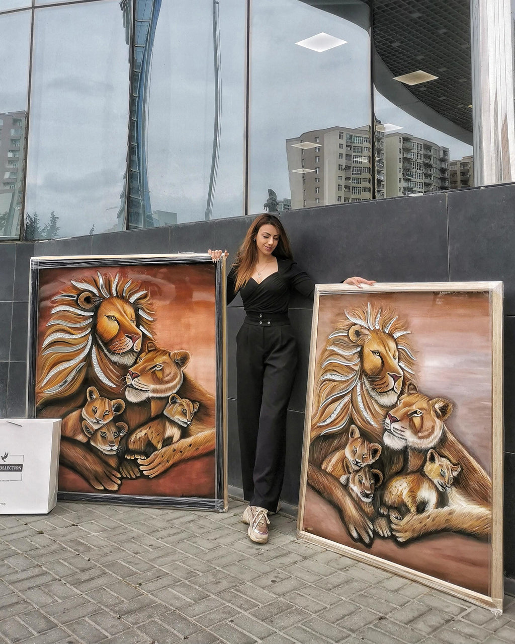 Handmade Lion Resin Art, Family Acrylic Painting | Epoxy Wall Art with Glass Stones & Mirror Details | Hand-Painted Wildlife 3D Home Decor