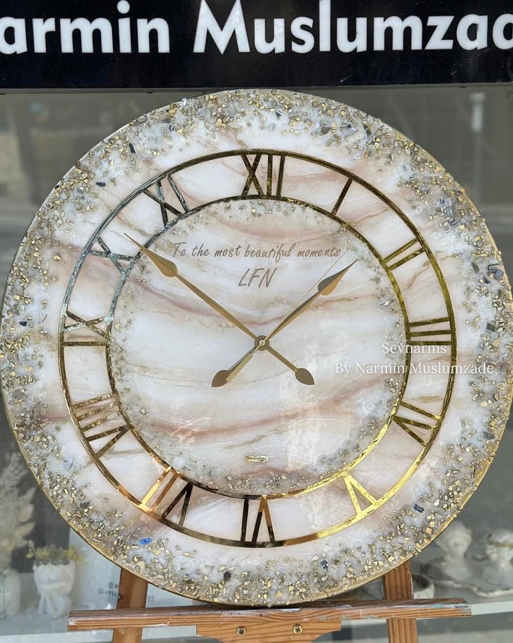 Large White Resin Wall Clock, Luxury Epoxying Wall Art, Modern Geode Resin Clock with Gold Leaf, Unique Housewarming Gift, Glam Home Decor