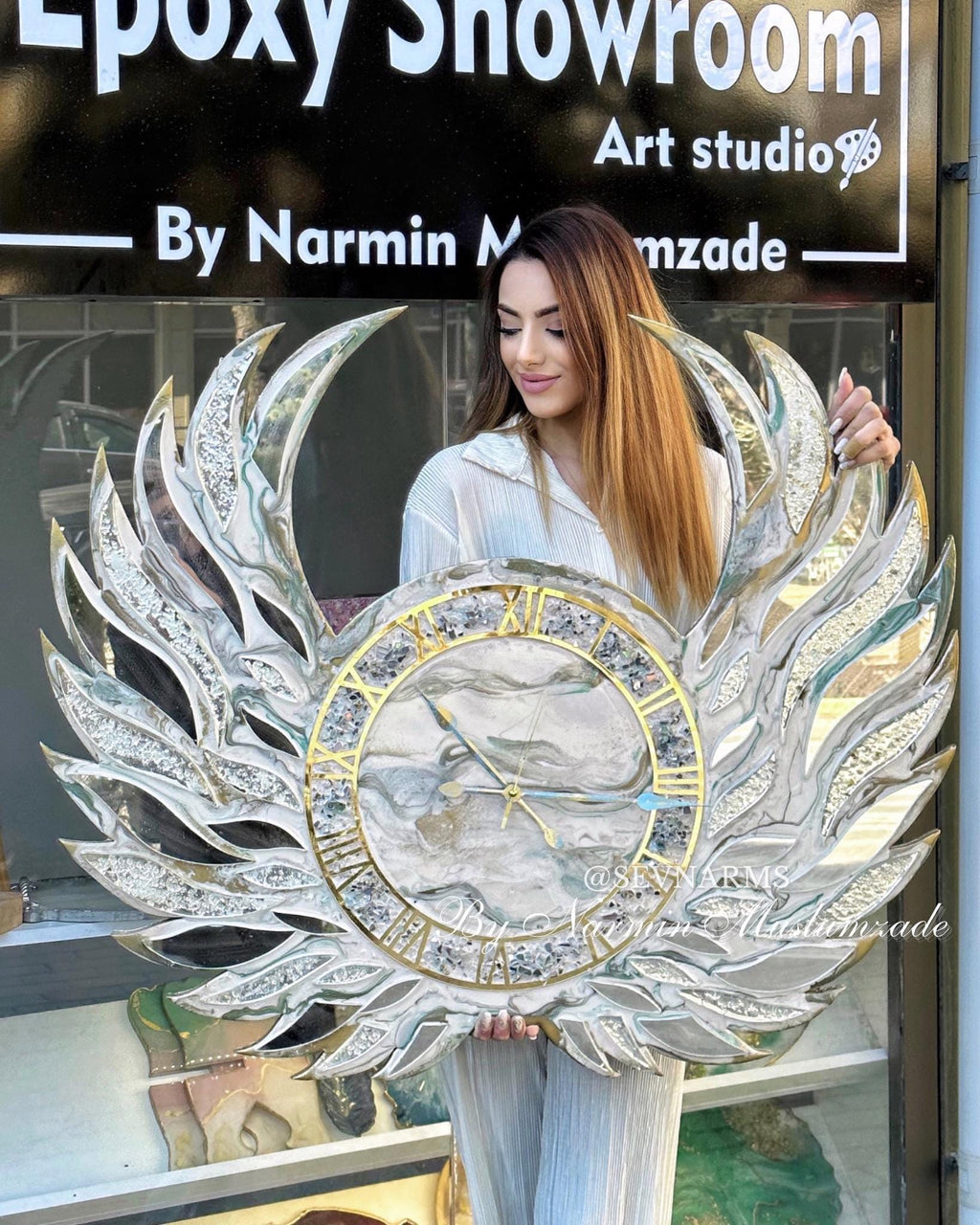 Angel Wings Resin Wall Clock, Large Mirror Wall Clock, 3D Epoxy Resin Wall Art, Luxury Gold Roman Numeral Clock, Glam Home Decor