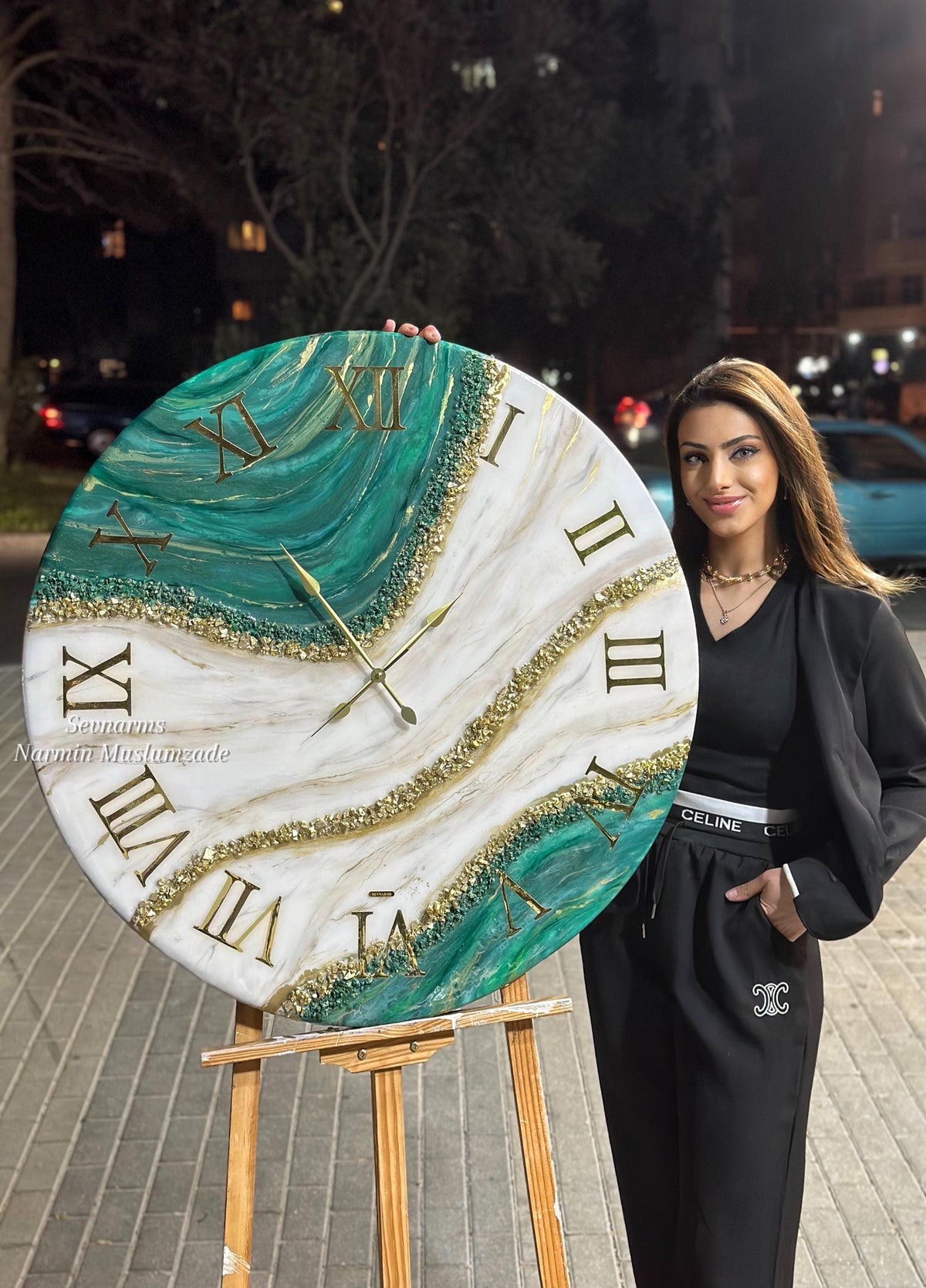 Handmade Emerald Green and Gold Resin Wall Clock, Geode Epoxy Clock , Large Luxury Marble Effect Home Decor, Unique Gift