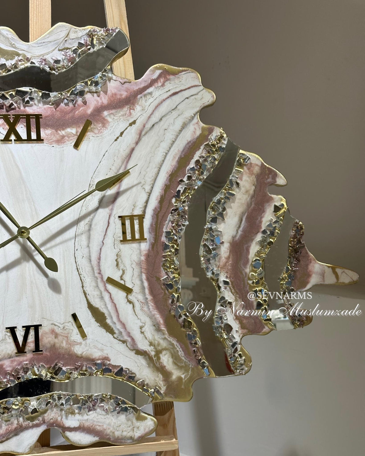 Handmade Asymmetrical Resin Wall Clock with Custom Mirror Accents | Geode Clock | White and Gold Epoxy Art | Exclusive Home Decor