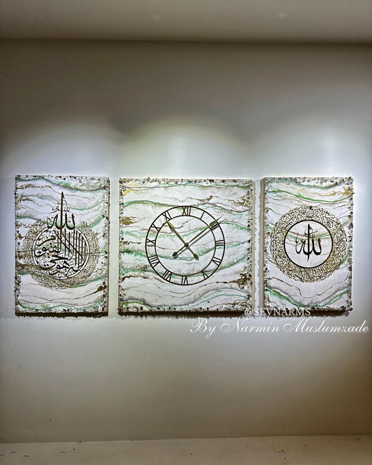 Handmade Islamic Wall Art Triptych Resin Clock | Ayatul Kursi, Al-Falaq, An-Nas | 3 Piece Set | Crushed Mirror Geode Decor | Custom Muslim